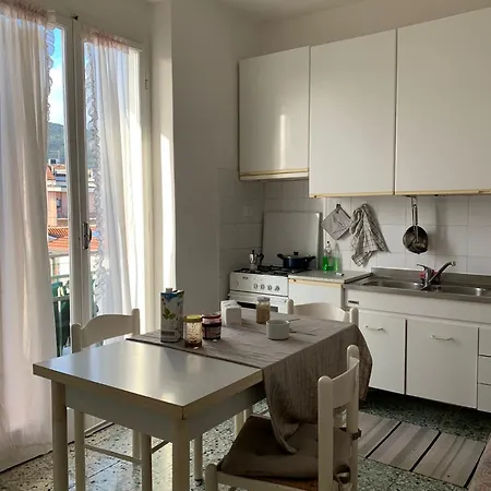Appartement 8 *